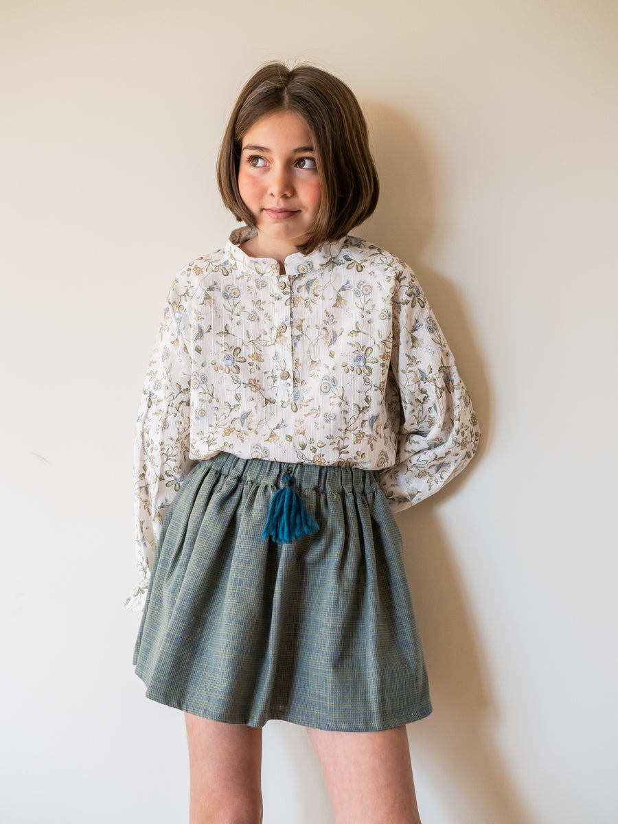 BLU10 Blusa romántica flor bucólica