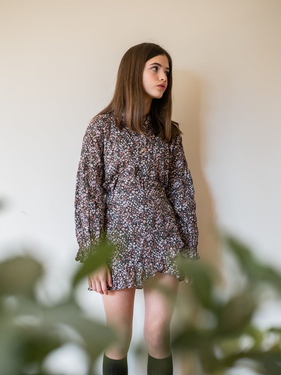 FAL03 Falda volantes florecitas negra
