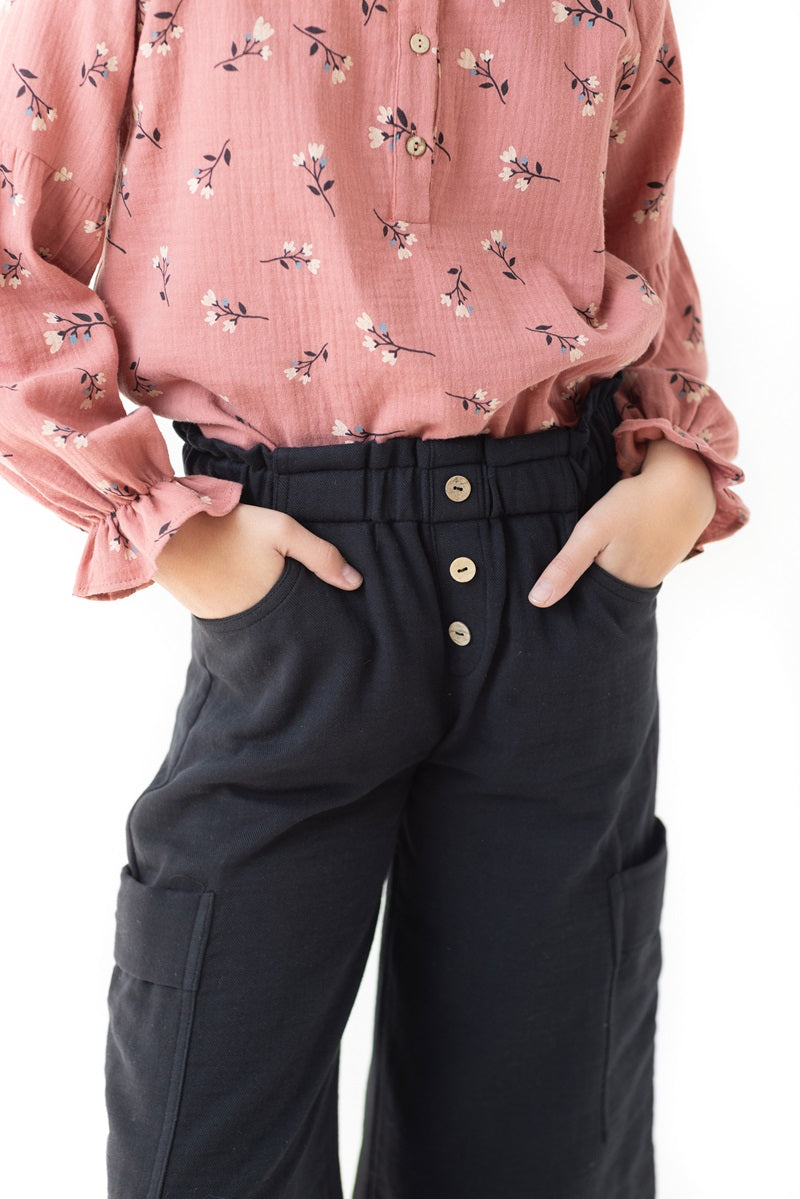 PAN02 Pantalón bolsillos negro