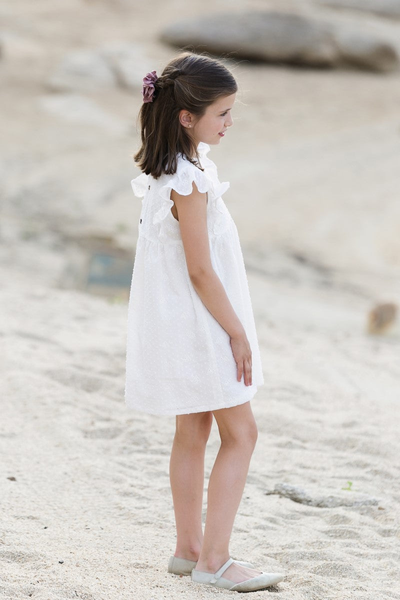 VES06 Vestido volantes plumeti bordado hojas blanco