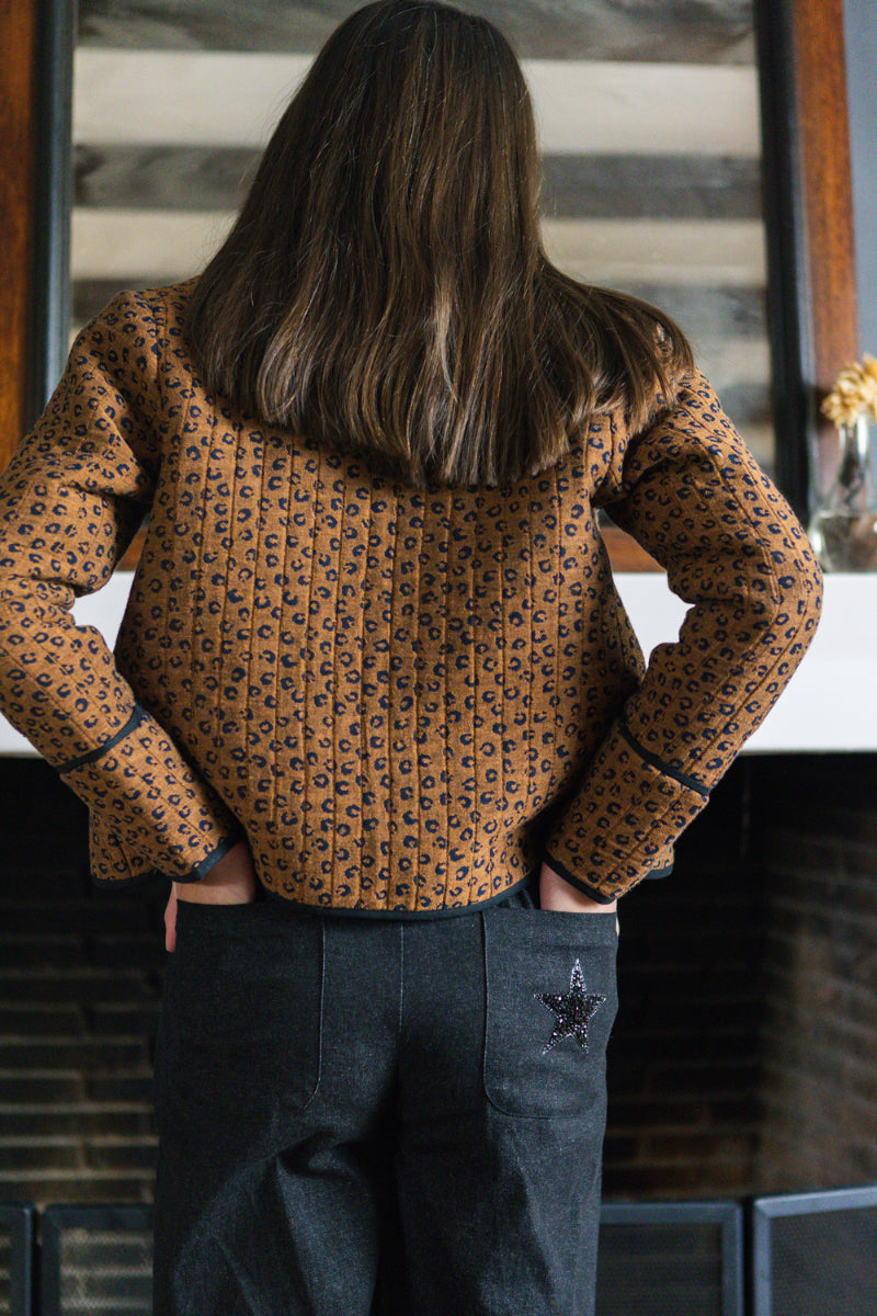 AB04 Chaqueta animal print