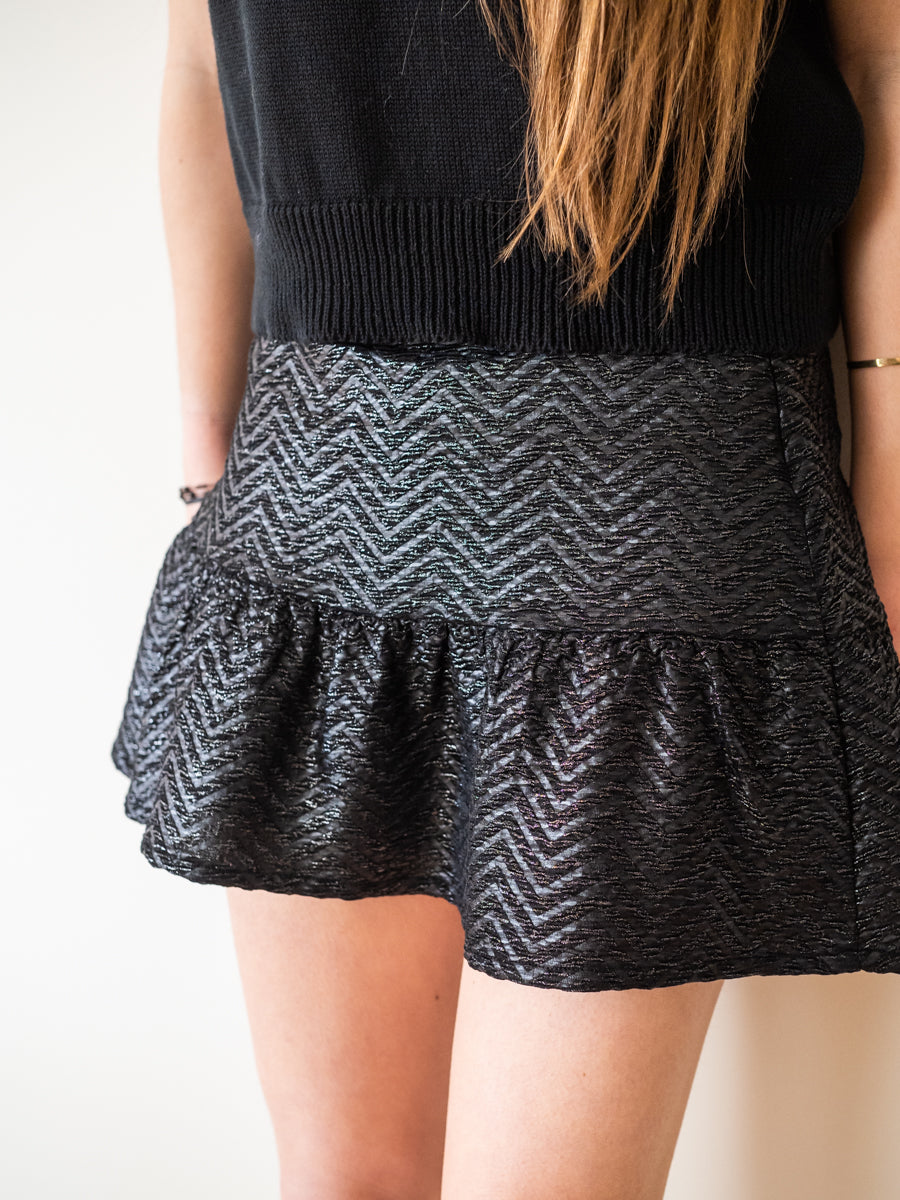 FALT04 Falda corta zig-zag negra