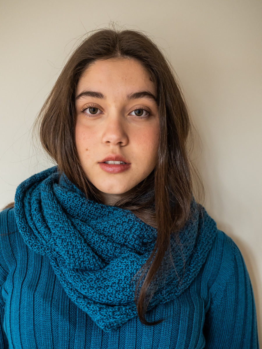 CU01 Cuello azul petróleo