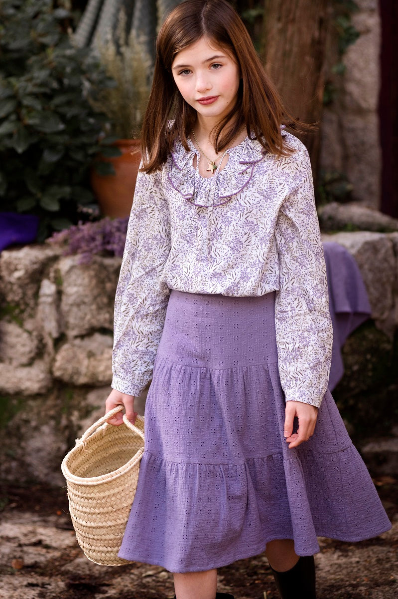 FAL05 Falda midi bordada florecitas malvas