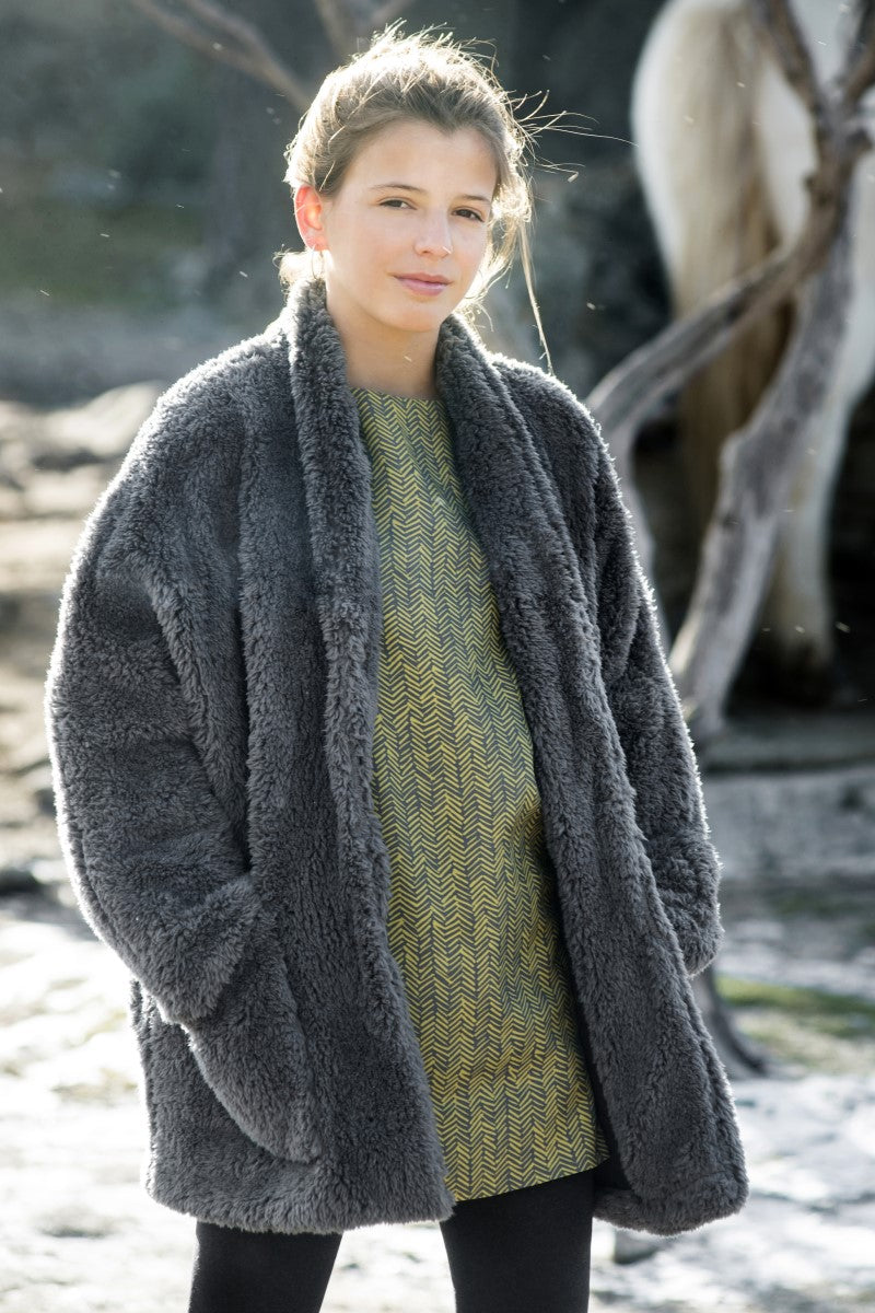 VEST04 Vestido aberturas étnico mostaza gris