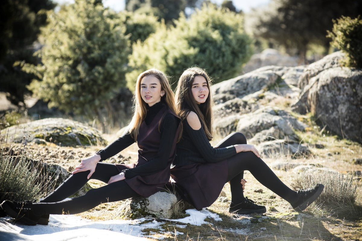 FALT05 Falda antelina vino