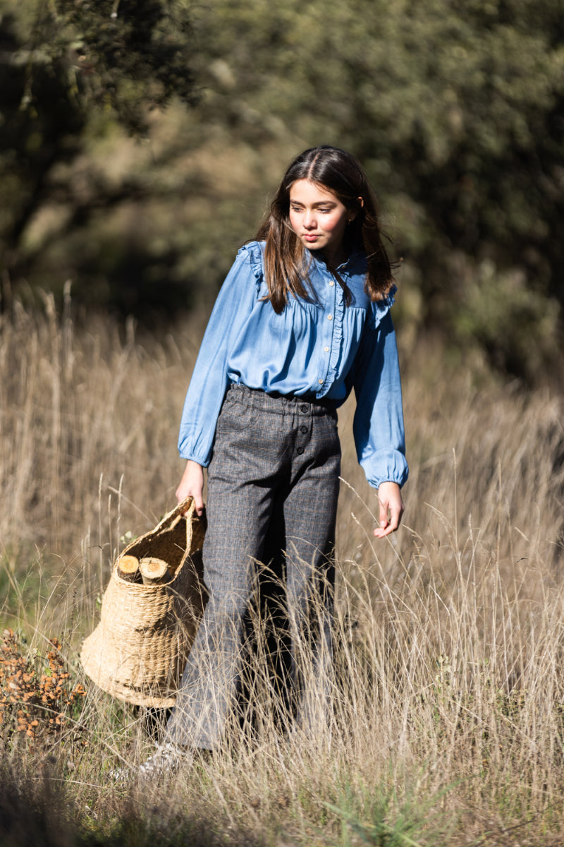 BLU10 Blusa volantes denim