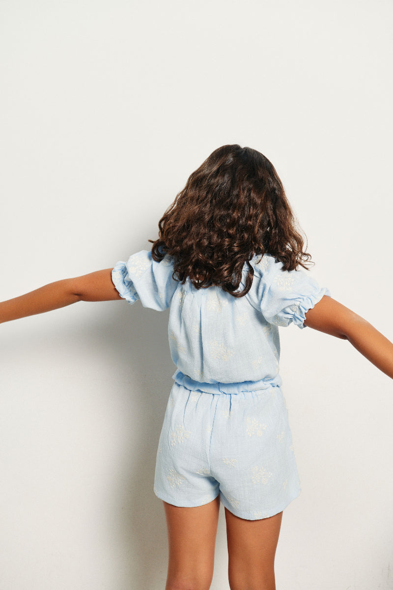 Top manga farol bordado ramas