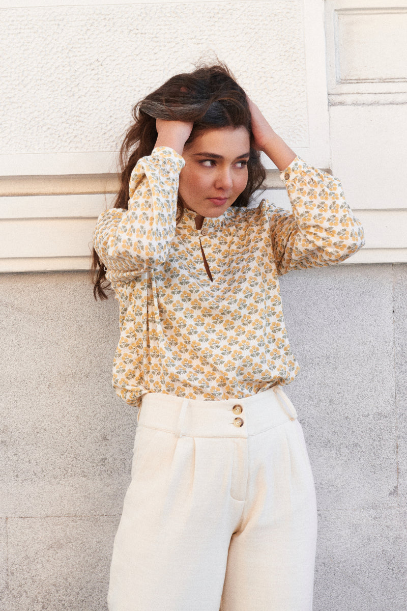 Blusa boho flor miel