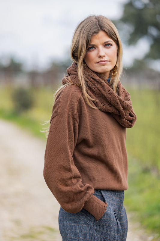 CU02 Cuello caramelo