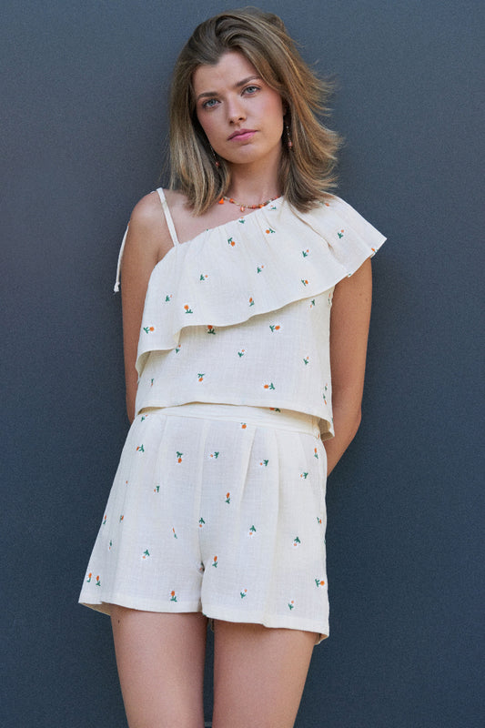 PAN08 Pantalón corto bordado margaritas